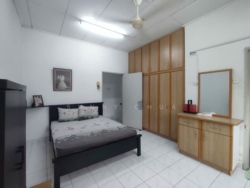 2-storey Terraced House for Sale in Taman Putra Prima (Puchong) - Sunny Chua - Bedroom - PropertyGuru.com.my