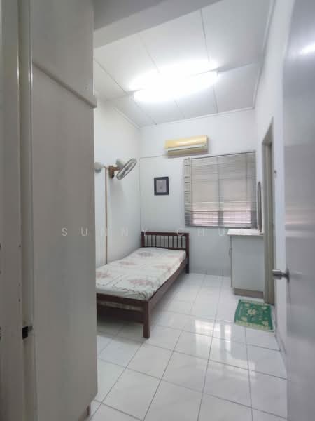 2-storey Terraced House for Sale in Taman Putra Prima (Puchong) - Sunny Chua - Bedroom - PropertyGuru.com.my