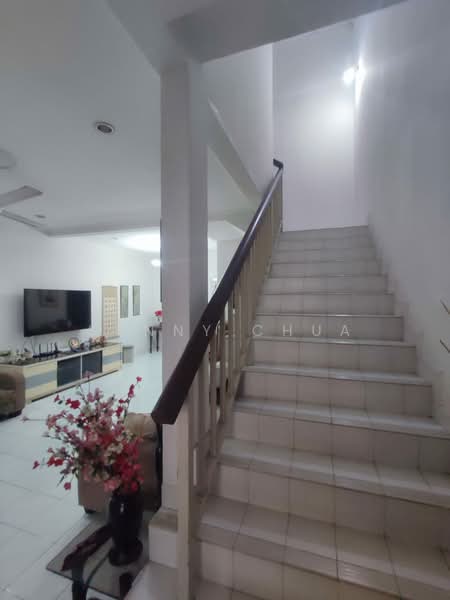 2-storey Terraced House for Sale in Taman Putra Prima (Puchong) - Sunny Chua - Living Room - PropertyGuru.com.my