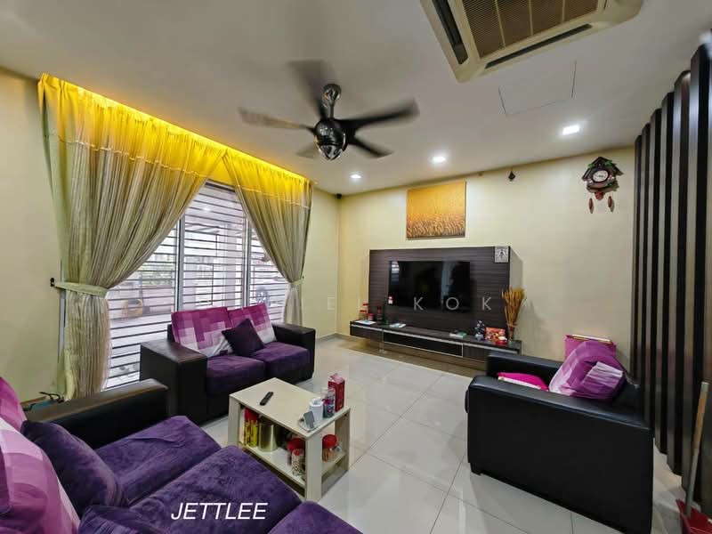 2-storey Terraced House for Sale in Kota Kemuning (Shah Alam) - Daniel Kok - Living Room - PropertyGuru.com.my