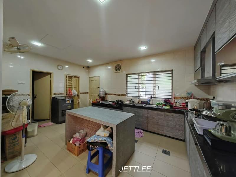 2-storey Terraced House for Sale in Kota Kemuning (Shah Alam) - Daniel Kok - Kitchen - PropertyGuru.com.my