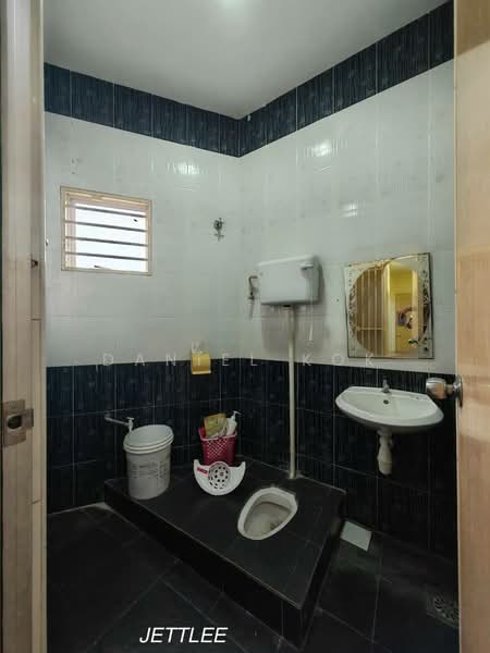 2-storey Terraced House for Sale in Kota Kemuning (Shah Alam) - Daniel Kok - Bathroom - PropertyGuru.com.my