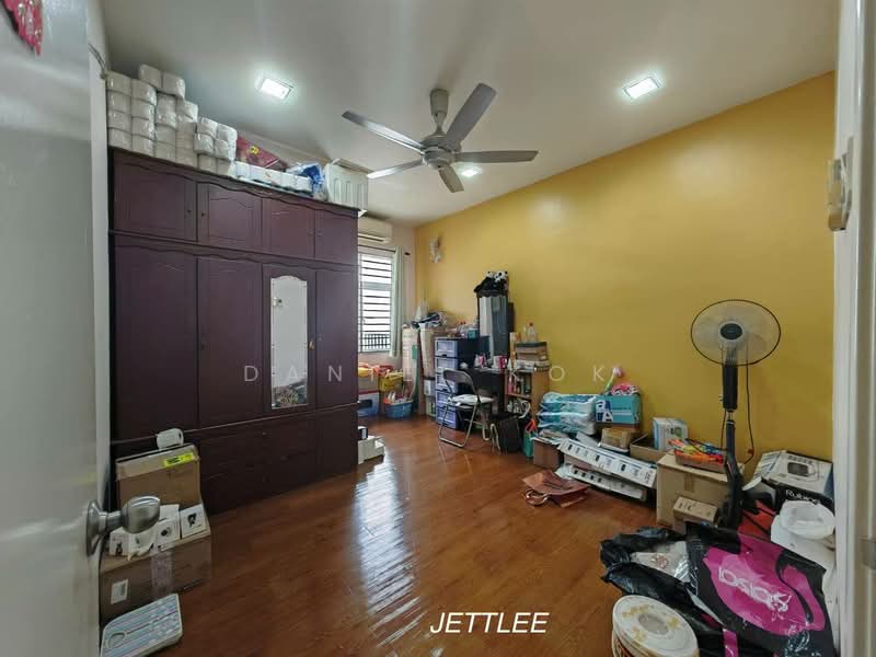 2-storey Terraced House for Sale in Kota Kemuning (Shah Alam) - Daniel Kok - Bedroom - PropertyGuru.com.my