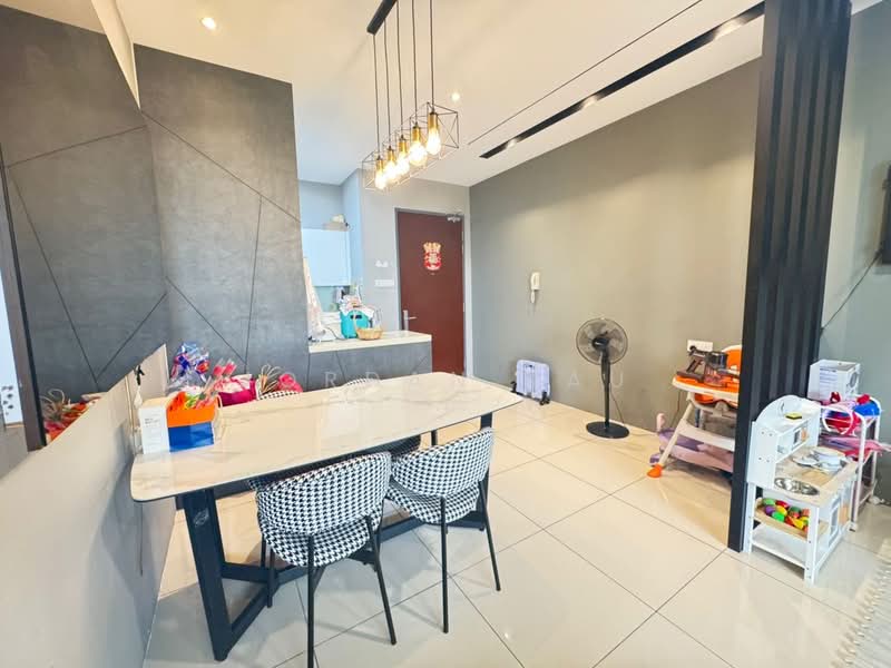 Service Residence for Sale at 8Scape Residence @ Sutera - Jordan Kau - Dining Room - PropertyGuru.com.my