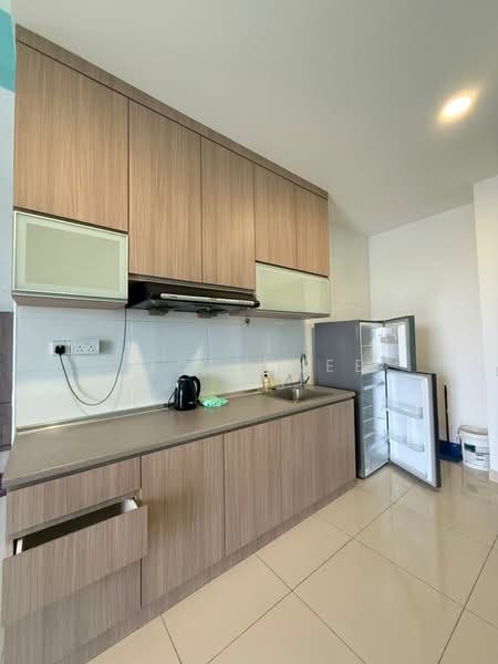 Condominium for Rent at The Parque Residences - Fiona Lee - Kitchen - PropertyGuru.com.my