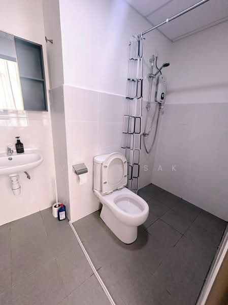 Condominium for Sale at 1Sulaman Platinum Tower - Yvonne Sak - Bathroom - PropertyGuru.com.my