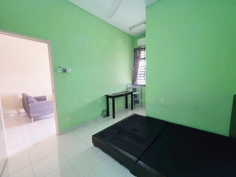 Rumah Teres 1 Tingkat untuk Dijual di Taman JP Perdana (Johor Bahru) - Lywen Thye - Bedroom - PropertyGuru.com.my