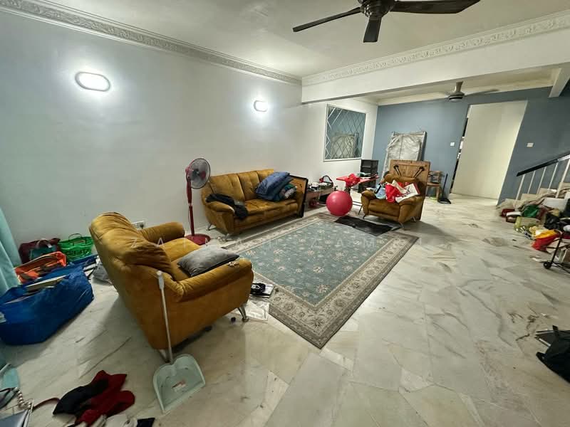 Terraced House for Rent in Shah Alam (Selangor) - Zaimah Zamri - Living Room - PropertyGuru.com.my