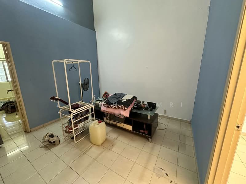 Terraced House for Rent in Shah Alam (Selangor) - Zaimah Zamri - Living Room - PropertyGuru.com.my