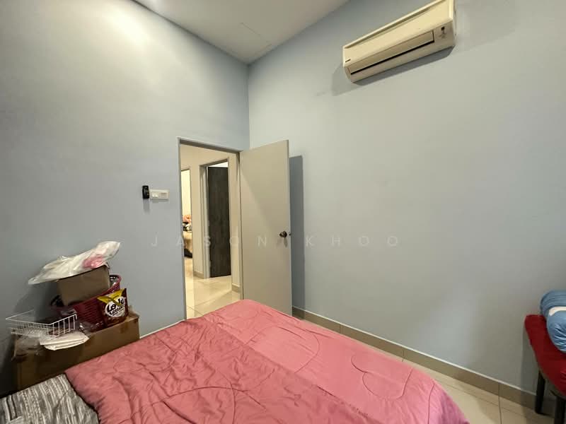 2-storey Terraced House for Sale in Taman Mount Austin (Tebrau) - Jason Khoo - Bedroom - PropertyGuru.com.my