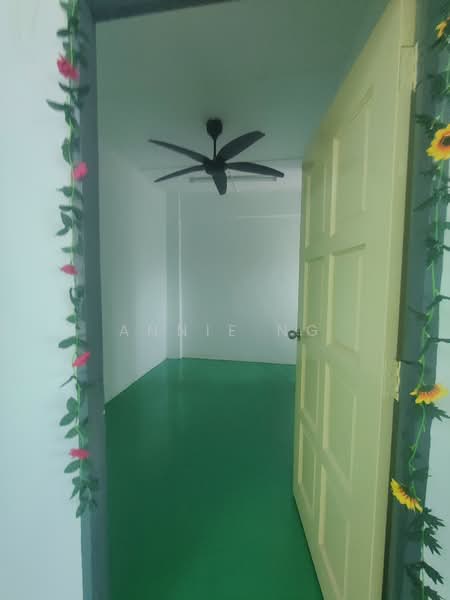 Pangsapuri untuk Dijual di Pangsapuri Taman Bukit Rawang Putra - Annie Ng - Entrance - PropertyGuru.com.my