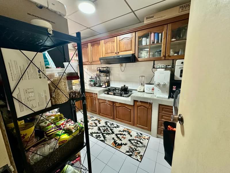 Condominium for Sale at Villaria - Nur Nabilah Binti Mahassan - Kitchen - PropertyGuru.com.my