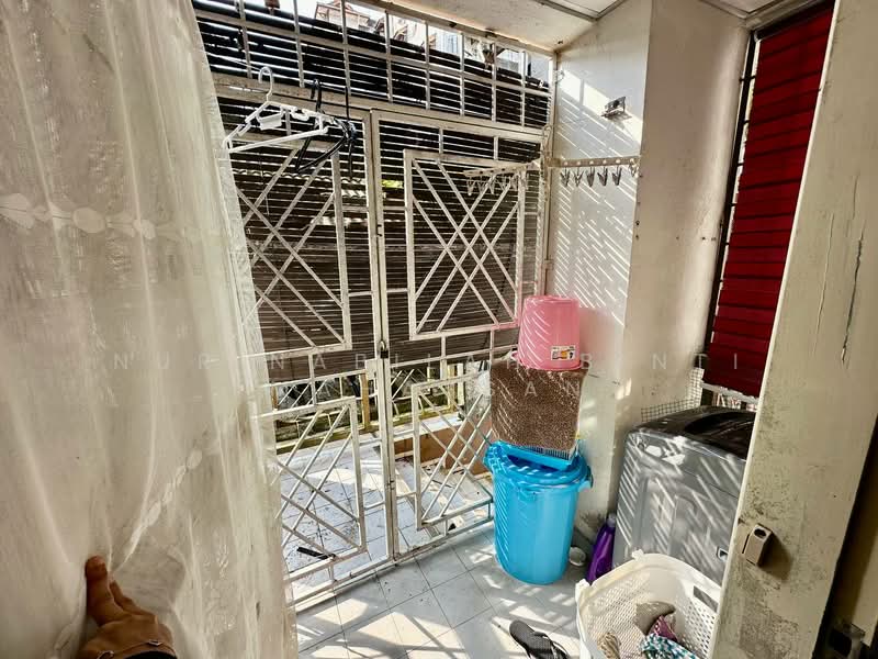 Condominium for Sale at Villaria - Nur Nabilah Binti Mahassan - Balcony - PropertyGuru.com.my
