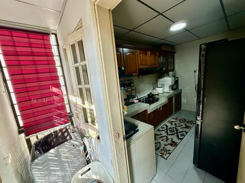 Condominium for Sale at Villaria - Nur Nabilah Binti Mahassan - Kitchen - PropertyGuru.com.my