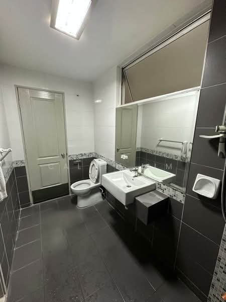 Rumah Teres 2 Tingkat untuk Dijual di Bandar Bukit Raja (Klang) - Calvin Lim - Bathroom - PropertyGuru.com.my