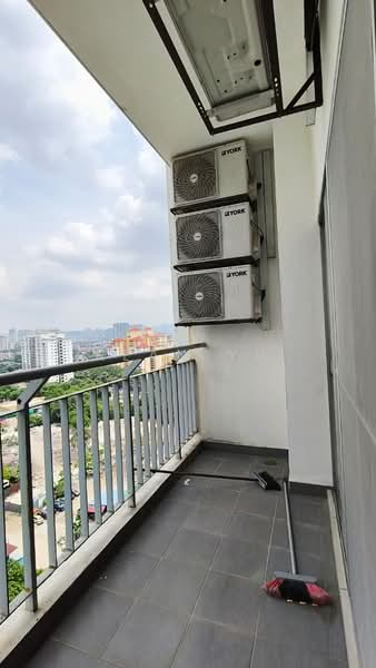 Condominium for Rent at Zeta Deskye (Alam Saujana) - Kean Yu - Balcony - PropertyGuru.com.my