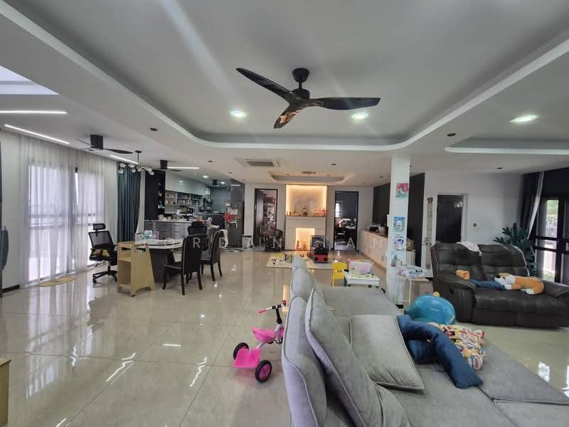 Bungalow House for Sale in Sea Park (Petaling Jaya) - Jordan Tang - Living Room - PropertyGuru.com.my