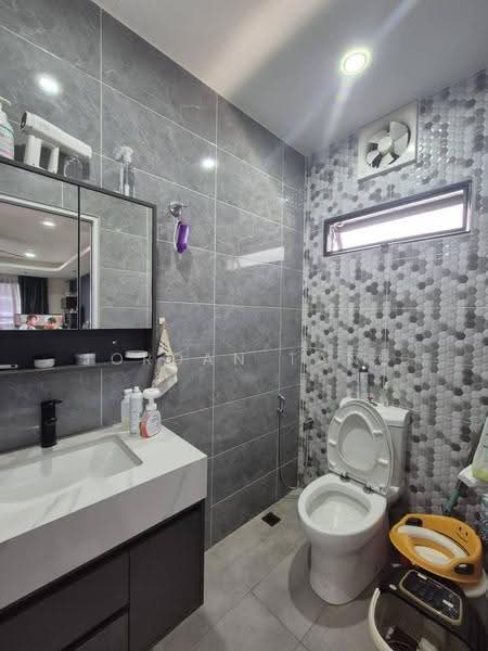 Bungalow House for Sale in Sea Park (Petaling Jaya) - Jordan Tang - Bathroom - PropertyGuru.com.my