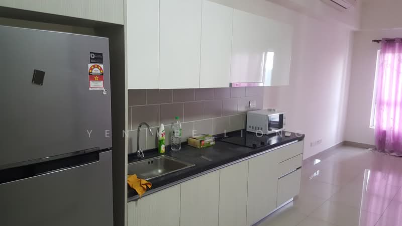 Service Residence for Sale at The Wharf Residence - YEN KEE LIONG - Kitchen - PropertyGuru.com.my