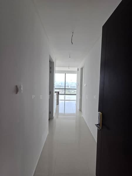 Kediaman Servis untuk Dijual di Regent Suites @ Pavilion Damansara Heights - Peter Sek - Corridor - PropertyGuru.com.my