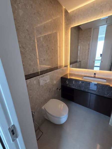 Kediaman Servis untuk Dijual di Regent Suites @ Pavilion Damansara Heights - Peter Sek - Bathroom - PropertyGuru.com.my