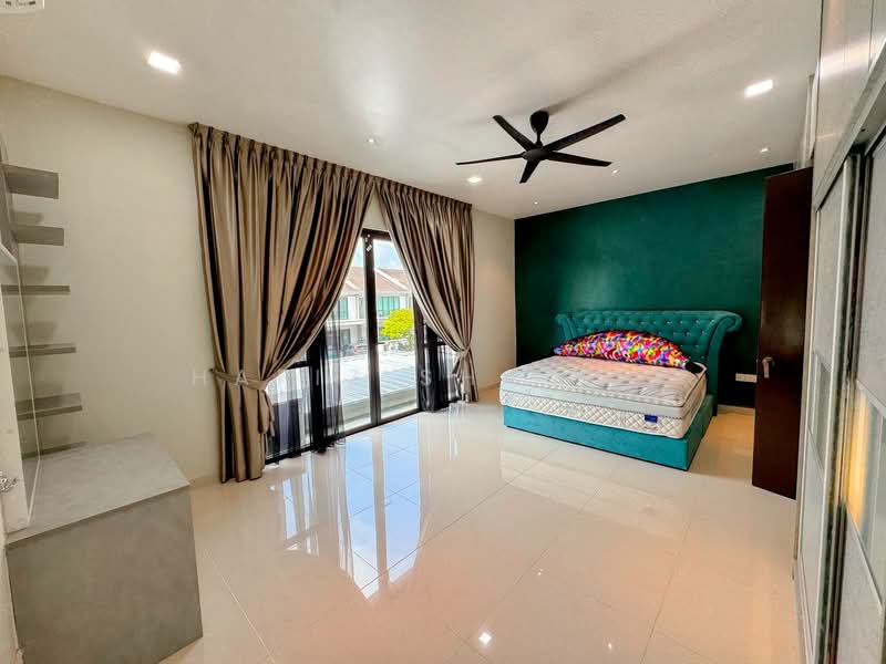 Rumah Teres 2.5 Tingkat untuk Dijual di Seksyen 16 (Shah Alam) - Hafiz Shariff - Bedroom - PropertyGuru.com.my