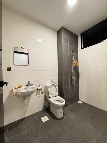 2-storey Terraced House for Sale in Taman Redang (Johor Bahru) - Yucong . - Bathroom - PropertyGuru.com.my