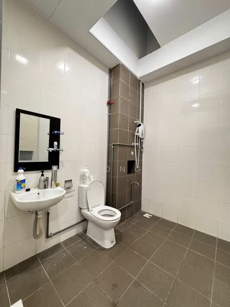 2-storey Terraced House for Sale in Taman Redang (Johor Bahru) - Yucong . - Bathroom - PropertyGuru.com.my