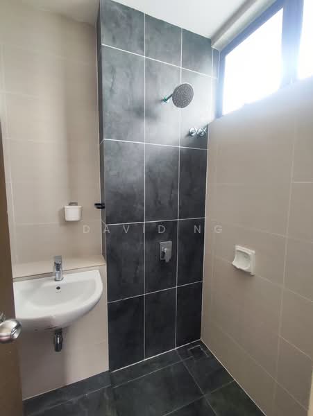 Rumah Teres 3 Tingkat untuk Dijual di Setia Utama (Setia Alam) - David Ng - Bathroom - PropertyGuru.com.my