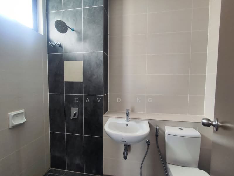 Rumah Teres 3 Tingkat untuk Dijual di Setia Utama (Setia Alam) - David Ng - Bathroom - PropertyGuru.com.my