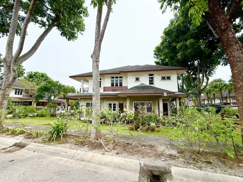 2-storey Terraced House for Sale in Perdana Lakeview East (Cyberjaya) - Azira Ahmad - Exterior - PropertyGuru.com.my