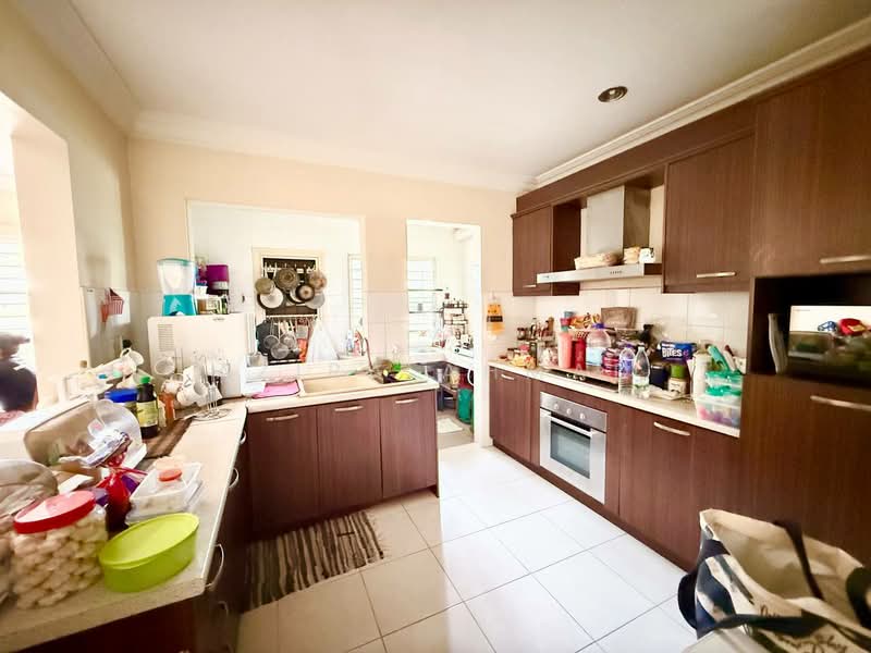 2-storey Terraced House for Sale in Perdana Lakeview East (Cyberjaya) - Azira Ahmad - Kitchen - PropertyGuru.com.my