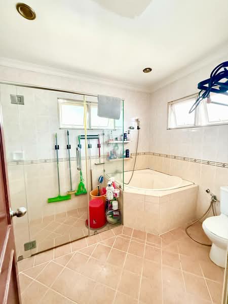2-storey Terraced House for Sale in Perdana Lakeview East (Cyberjaya) - Azira Ahmad - Bathroom - PropertyGuru.com.my