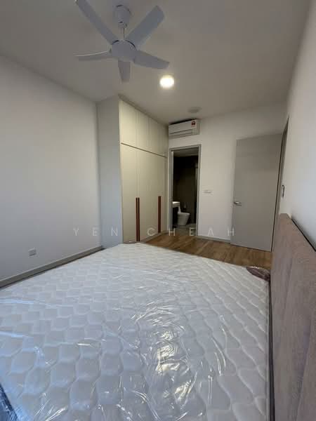 Servis Apartment untuk Disewa di Sunway Belfield - Yen Cheah - Bedroom - PropertyGuru.com.my