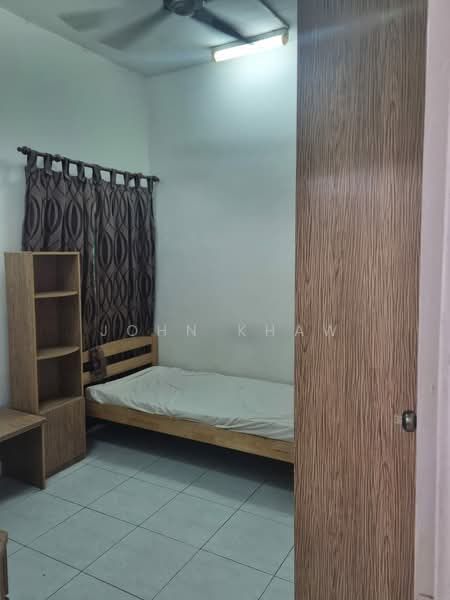 Rumah Teres 2 Tingkat untuk Disewa di Taman Putra Prima (Puchong) - John Khaw - Bedroom - PropertyGuru.com.my