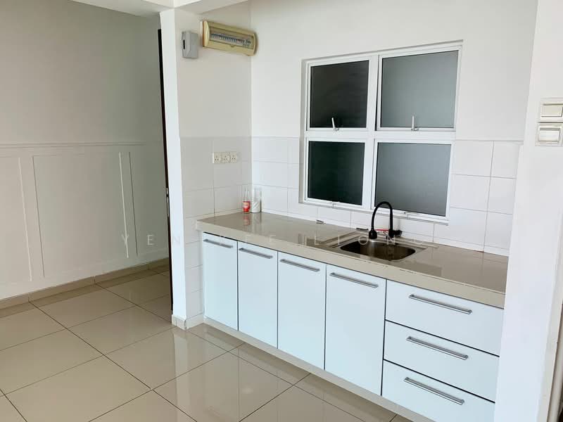 Condominium for Sale at The Zest @ Kinrara 9 - YEN KEE LIONG - Kitchen - PropertyGuru.com.my
