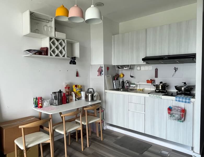 Service Residence for Sale at The Garden Residences - Elaine See - Kitchen - PropertyGuru.com.my