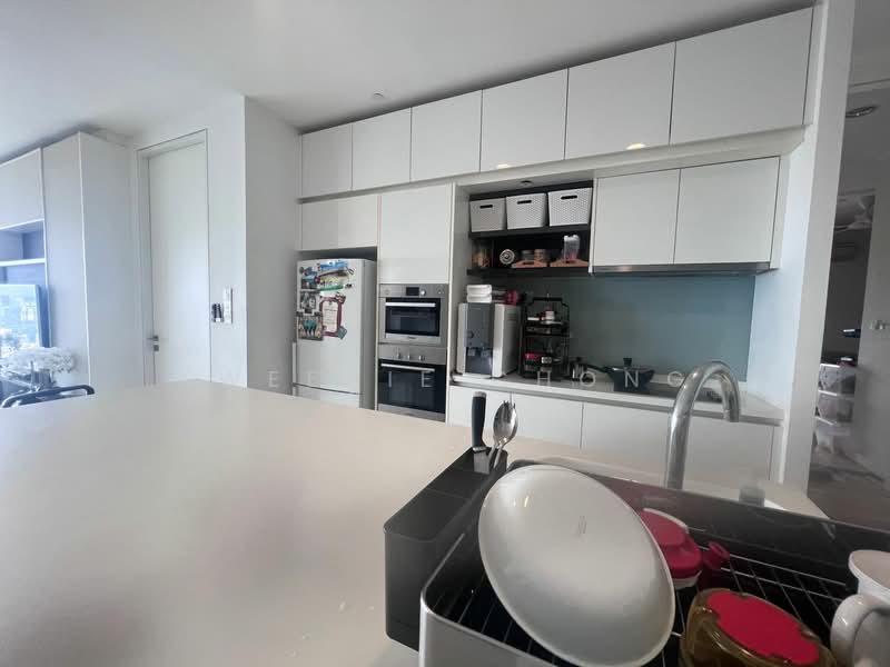 Servis Apartment untuk Dijual di The Face Suites (Platinum Suites) - Kweenie Chong - Kitchen - PropertyGuru.com.my