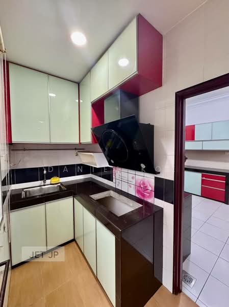 2-storey Terraced House for Sale in Bandar Bukit Tinggi (Klang) - Daniel Kok - Kitchen - PropertyGuru.com.my