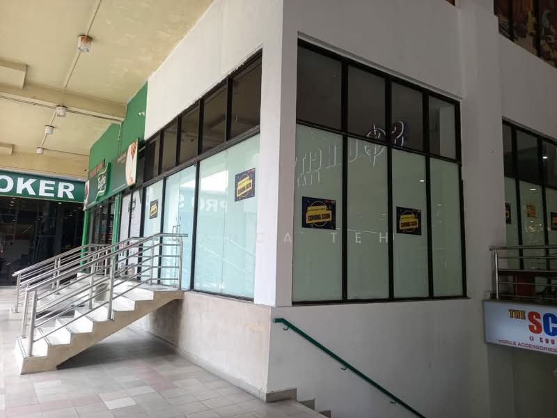Shop for Rent in Seri Kembangan (Selangor) - Franca Teh - Exterior - PropertyGuru.com.my
