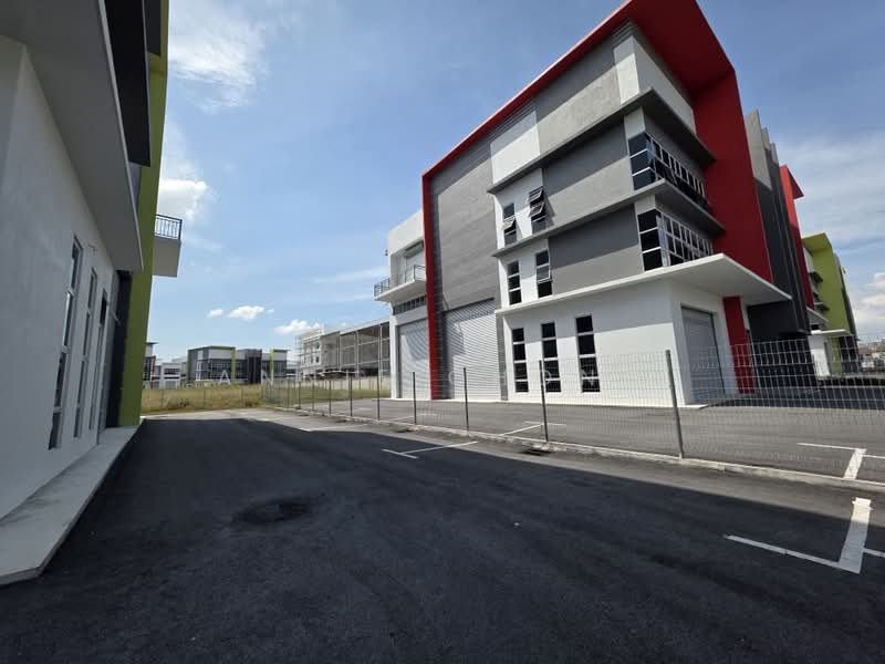 Warehouse for Rent in Puchong Perdana (Selangor) - Annie Chong - Exterior - PropertyGuru.com.my