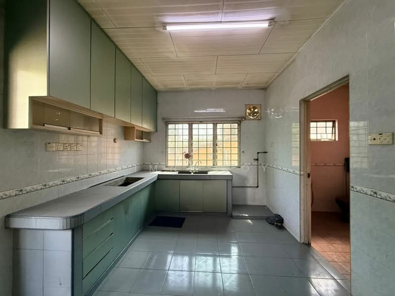 Rumah Teres 2 Tingkat untuk Disewa di Taman Bukit Mewah (Kajang) - Aimns Goy - Kitchen - PropertyGuru.com.my