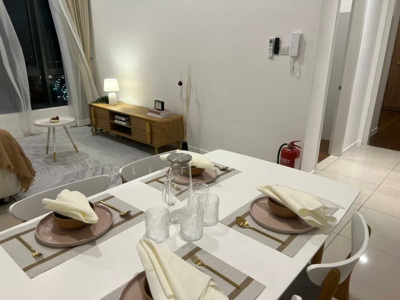 Kondominium untuk Disewa di The Maple Residences - Cliff Siow - Dining Room - PropertyGuru.com.my