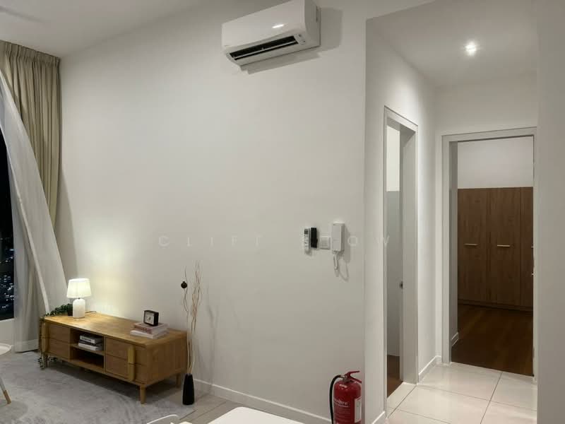 Kondominium untuk Disewa di The Maple Residences - Cliff Siow - Corridor - PropertyGuru.com.my
