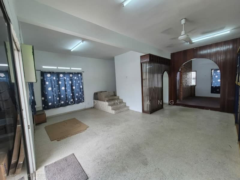 Rumah Teres 2 Tingkat untuk Dijual di SS2 (Petaling Jaya) - Jordan Tang - Living Room - PropertyGuru.com.my