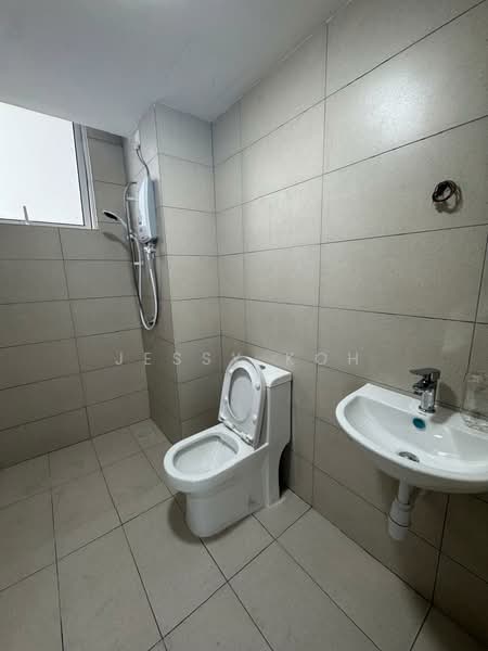 Service Residence for Rent at Vista Tiara (MBW Bay) - Jessy Koh - Bathroom - PropertyGuru.com.my