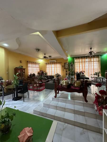 Semi-Detached House for Sale in Taman Universiti (Skudai) - Azlina Muslim - Living Room - PropertyGuru.com.my
