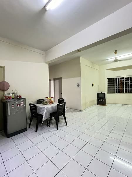 Apartment for Sale at Pangsapuri Sri Angkasa - Alvin Lim - Dining Room - PropertyGuru.com.my