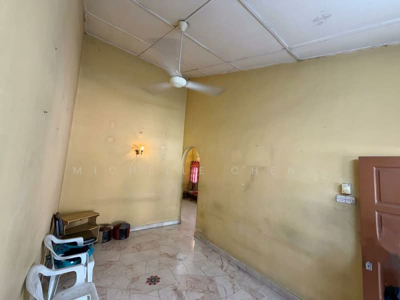 1-storey Terraced House for Sale in Silibin (Ipoh) - Michelle Cheng - Living Room - PropertyGuru.com.my