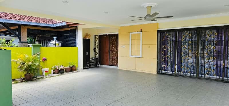 Rumah Berkembar untuk Dijual di Taman Kajang Impian (Kajang) - Azira Ahmad - Exterior - PropertyGuru.com.my